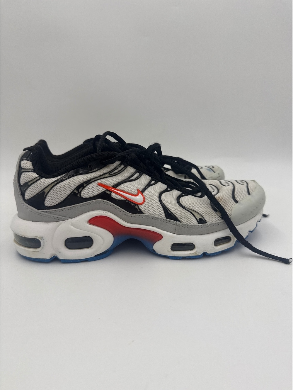 Nike Air Max Plus TN White Black Red Blue Sneakers Size 6.5Y
